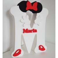 236.Initiala cu Nume (Urechi) ALB detalii ROSII